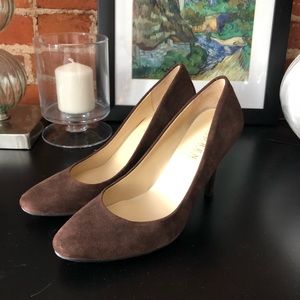 Brown suede Ralph Lauren pumps sz 6